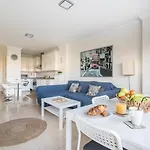 Home2book Comfy Rambla アパート